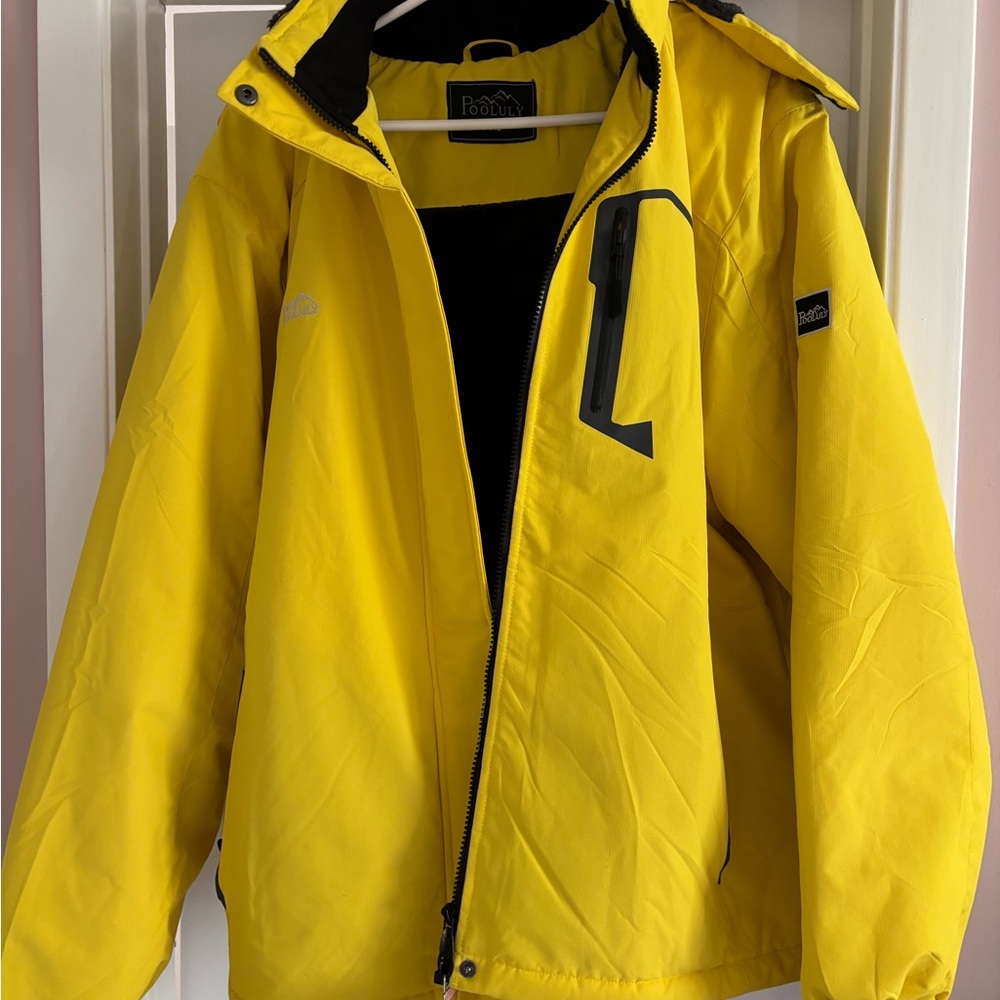 Excellent Condition/Like New Yellow Ski & Snowboard Jacket
